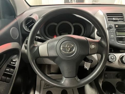 Used 2011 Toyota RAV4 image 15
