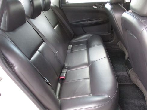 Used 2009 Chevrolet Impala image 6