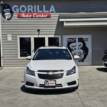 Used 2011 Chevrolet Cruze LTZ image 2