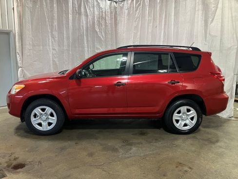 Used 2011 Toyota RAV4 image 4
