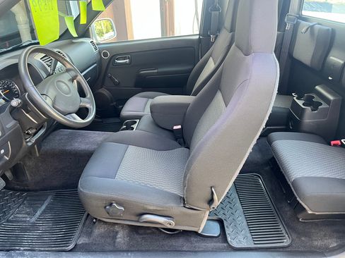 Used 2010 Chevrolet Colorado W/T image 9