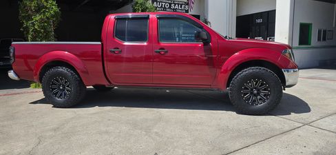 Used 2008 Nissan Frontier SE image 5