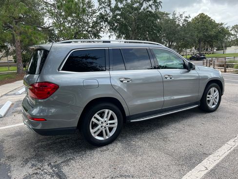 Used 2014 Mercedes-Benz GL 450 image 6