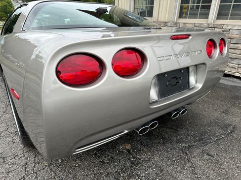 Used 1999 Chevrolet Corvette image 9