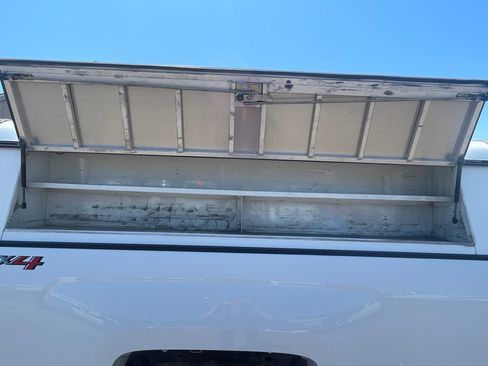 Used 2018 Chevrolet Silverado 2500 image 17