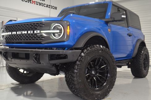 Used 2021 Ford Bronco Badlands image 1
