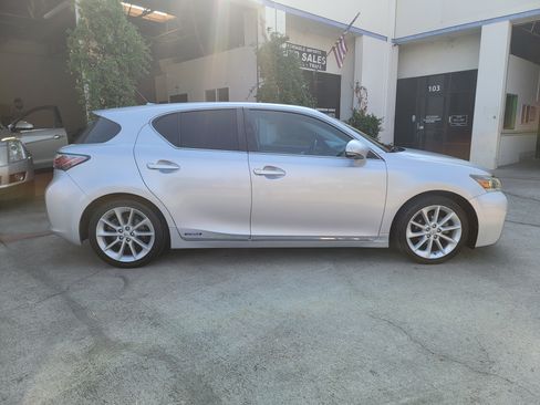 Used 2012 Lexus CT 200h Premium image 9