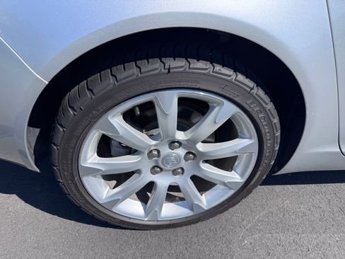 Used 2012 Buick Regal Premium image 32