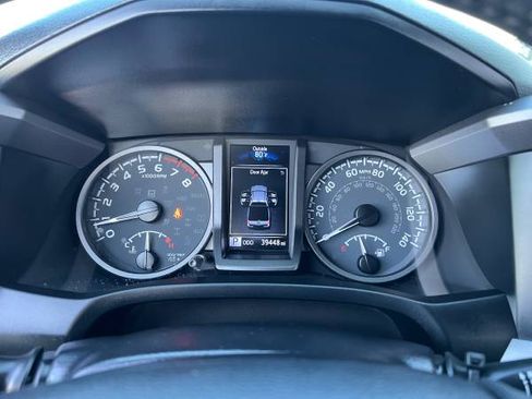 Used 2023 Toyota Tacoma TRD Sport image 23