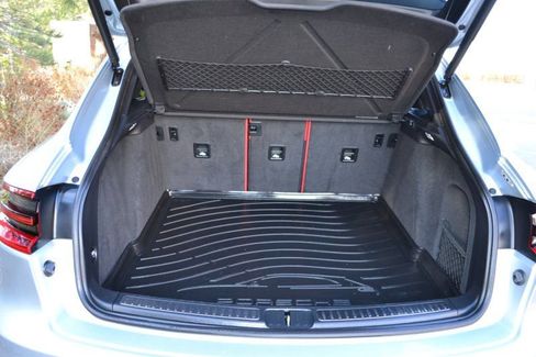 Used 2017 Porsche Macan image 39