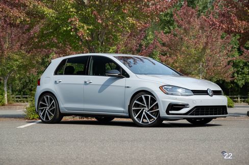 Used 2019 Volkswagen Golf R image 80