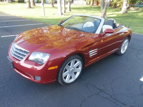 Used 2005 Chrysler Crossfire Limited image 10