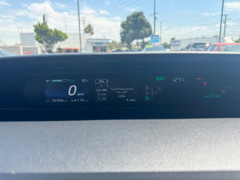 Used 2018 Toyota Mirai image 29