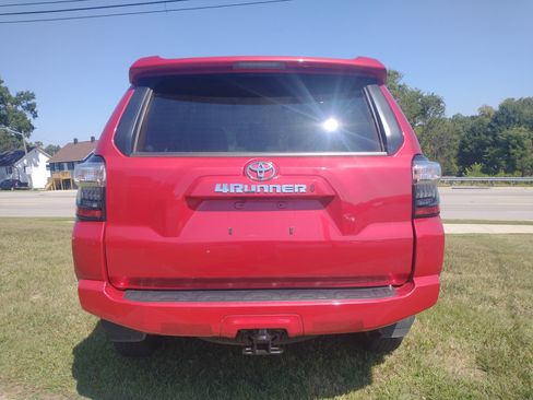 Used 2024 Toyota 4Runner SR5 Premium image 5