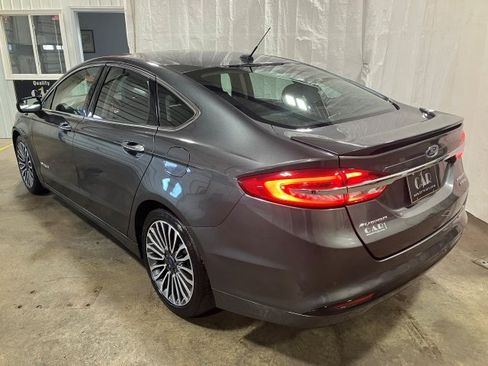 Used 2017 Ford Fusion Titanium image 3