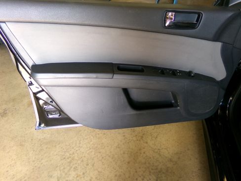 Used 2012 Nissan Sentra 2.0 SR image 16