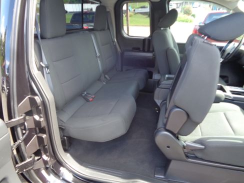 Used 2012 Nissan Titan SV image 32