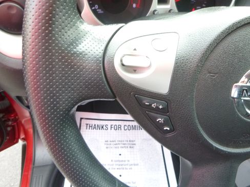 Used 2013 Nissan Juke S image 17