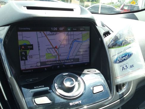 Used 2013 Ford Escape Titanium image 16