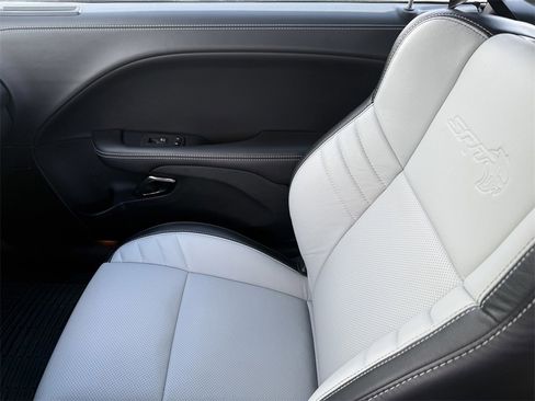 Used 2023 Dodge Challenger SRT Hellcat image 31
