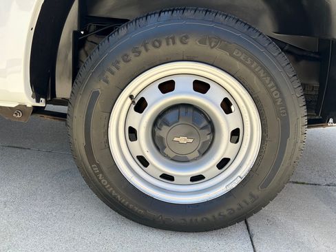Used 2011 Chevrolet Colorado W/T image 16