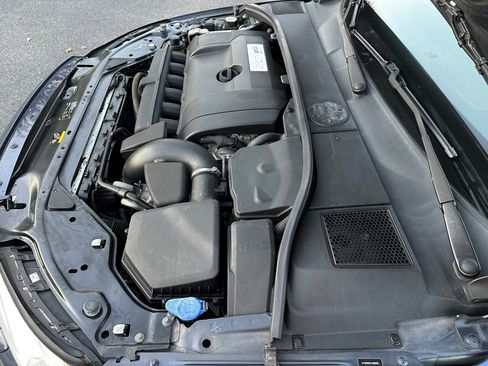 Used 2010 Volvo XC70 3.2 image 28