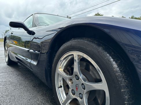 Used 2001 Chevrolet Corvette image 10