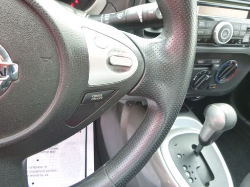 Used 2013 Nissan Juke S image 18