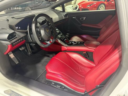 Used 2015 Lamborghini Huracan LP 610-4 image 25