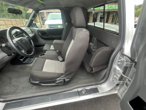Used 2011 Ford Ranger XLT image 8
