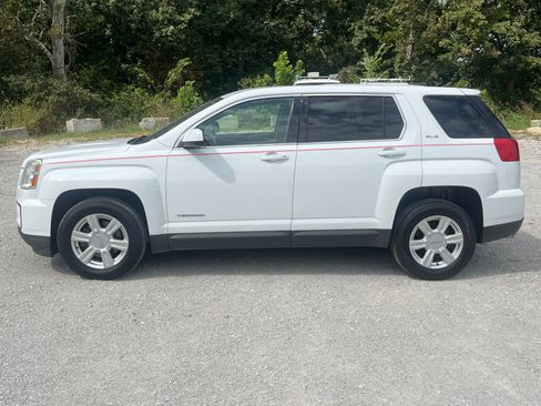 Used 2016 GMC Terrain SLE image 2