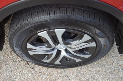 Used 2016 Toyota RAV4 LE image 24