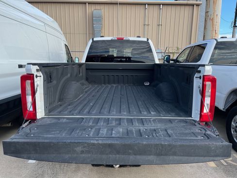 Used 2023 Ford F250 XLT image 11