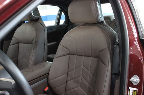 Used 2023 BMW i7 xDrive60 image 44