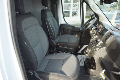 Used 2024 RAM ProMaster 2500 image 14