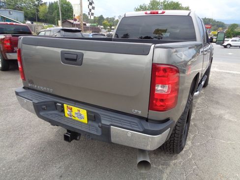 Used 2007 Chevrolet Silverado 2500 LTZ image 11