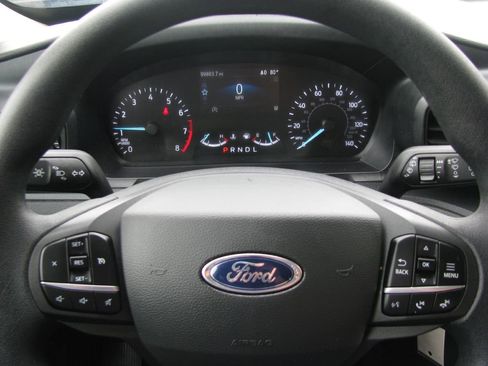 Used 2022 Ford Explorer image 10