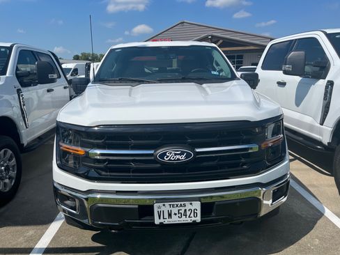 Used 2024 Ford F150 XLT image 13