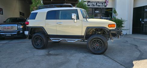 Used 2008 Toyota FJ Cruiser image 4