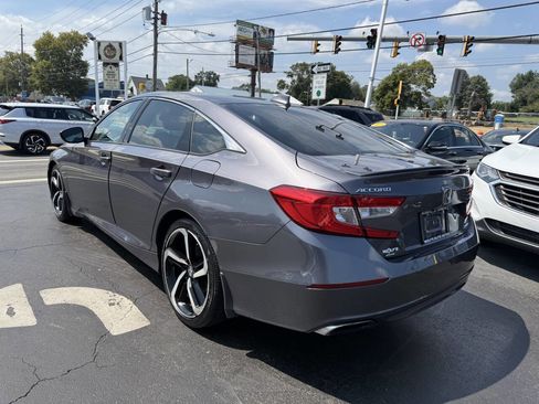 Used 2018 Honda Accord Sport image 6