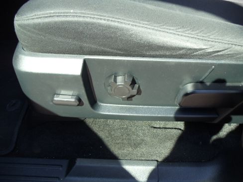 Used 2016 Ford Expedition EL XL image 21