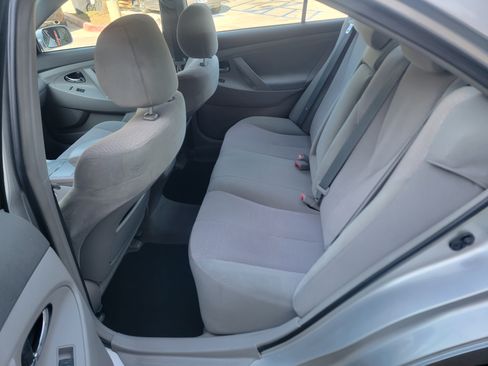 Used 2010 Toyota Camry image 13
