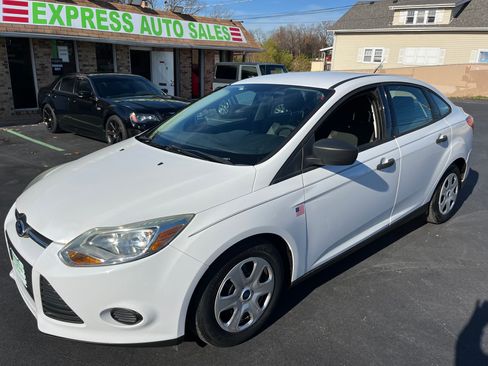 Used 2012 Ford Focus S image 1