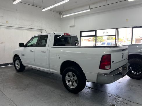 Used 2017 RAM 1500 SLT image 7