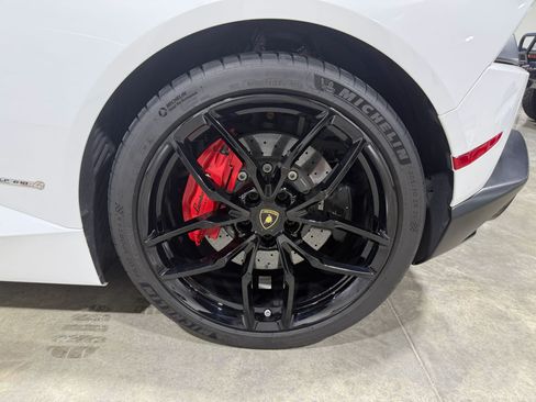 Used 2015 Lamborghini Huracan LP 610-4 image 37