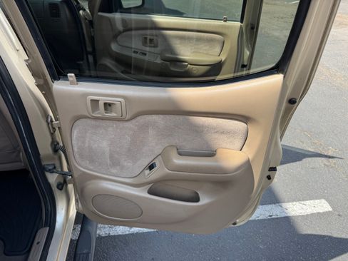 Used 2003 Toyota Tacoma TRD Off-Road image 25