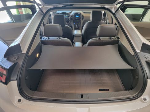 Used 2015 Chevrolet Volt Premium image 21