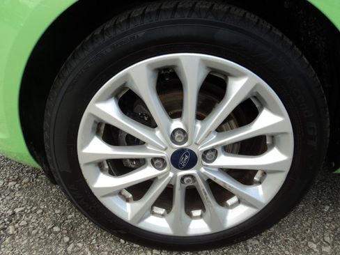Used 2014 Ford Fiesta SE image 11