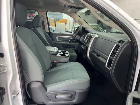 Used 2017 RAM 1500 SLT image 15