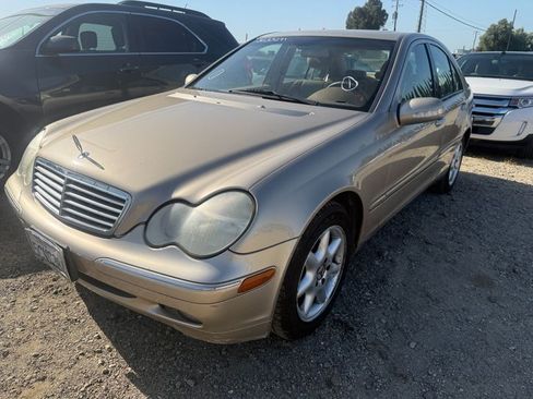 Used 2003 Mercedes-Benz C 240 image 3